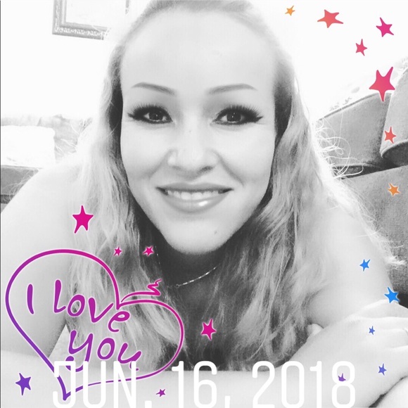 Meet your Posher, Lizbeth - Picture 1 of 1